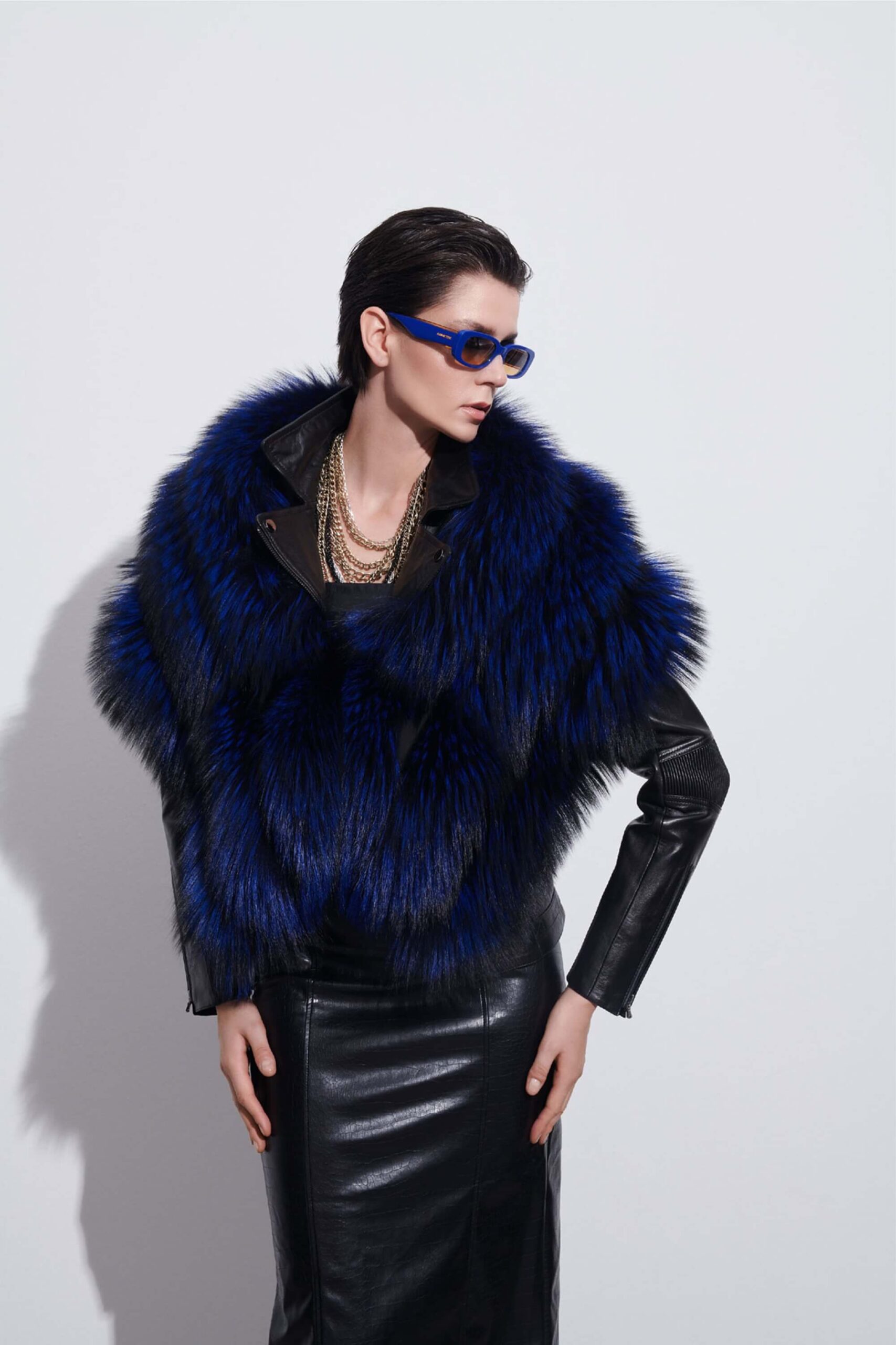 DarkBlueFoxScarf_hover